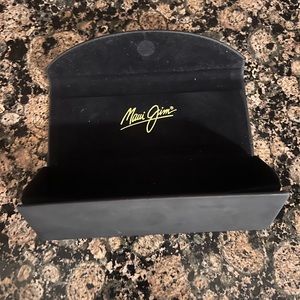 Maui Jim Sunglass Case and Cleaning Cloth